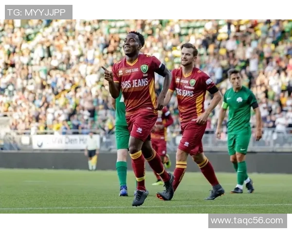 科贝尔：半场调整后球队焕然一新 下半场表现更加出色